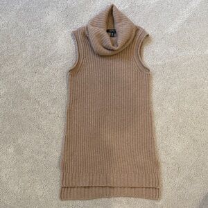 Saks Fifth Avenue tan cashmere tunic XS/TP